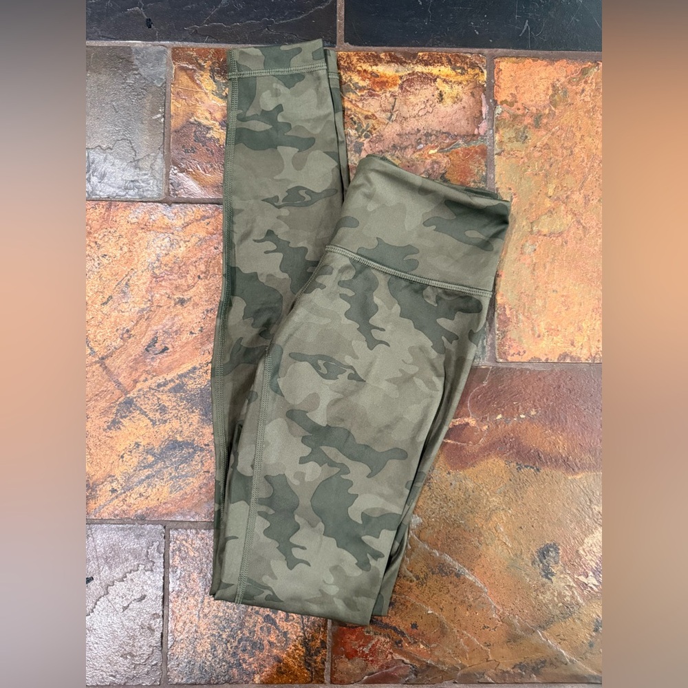 Lululemon Wunder Under Pant Leggings